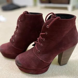 Steve Madden raspy burgundy tie booties 7.5